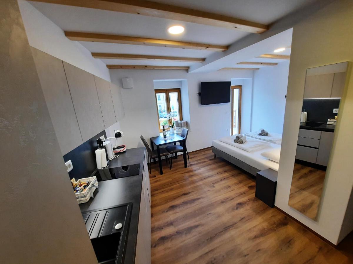 Apartments Hlapi With Spa Kobarid Exterior photo