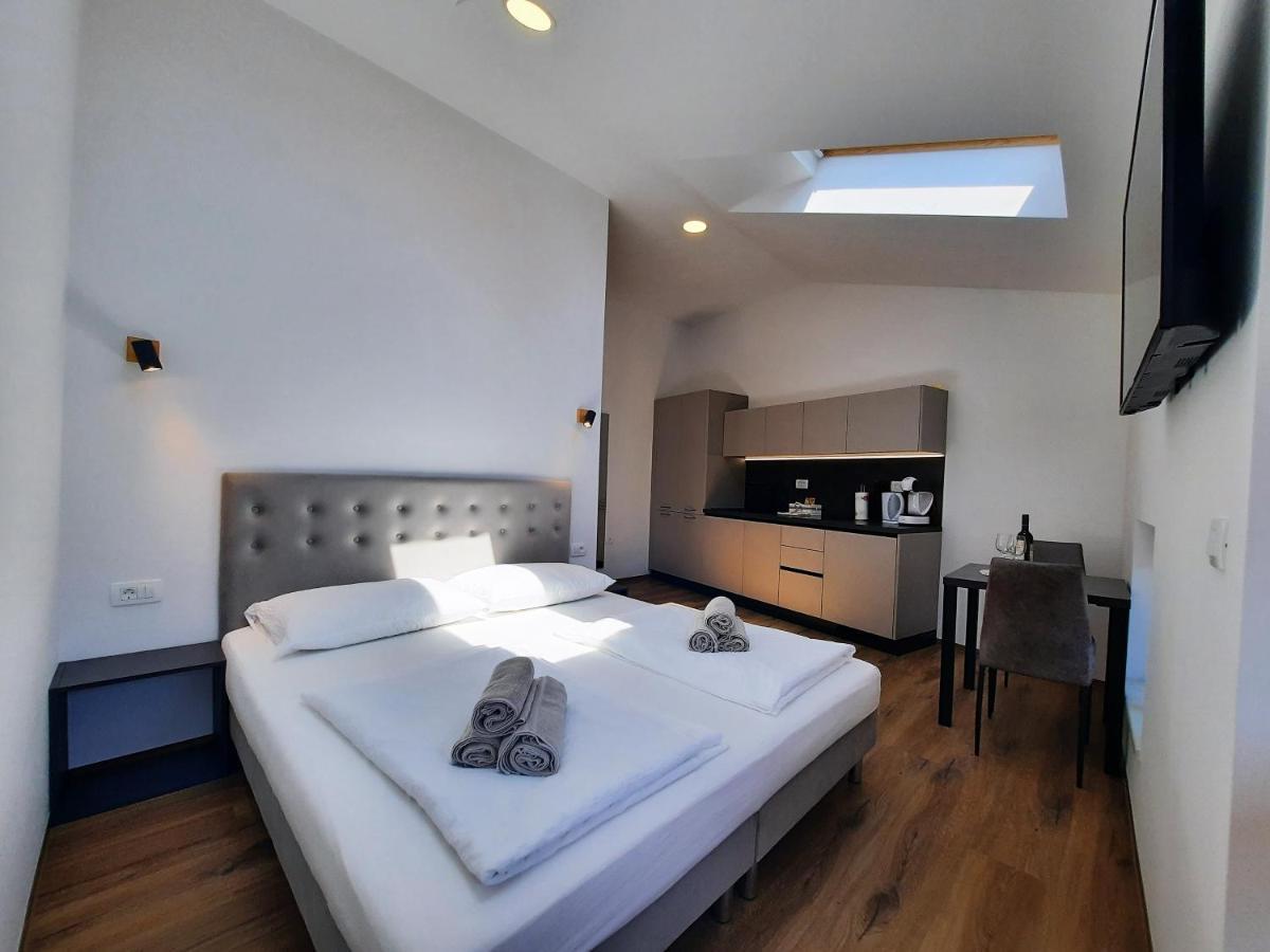 Apartments Hlapi With Spa Kobarid Exterior photo